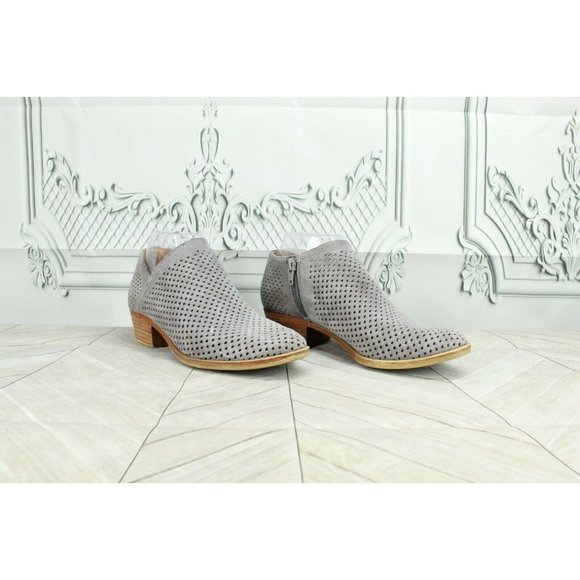 Lucky Brand Perforated Leather Gray Stacked Heel Ankle Booties 6.5 M - Picture 3 of 10